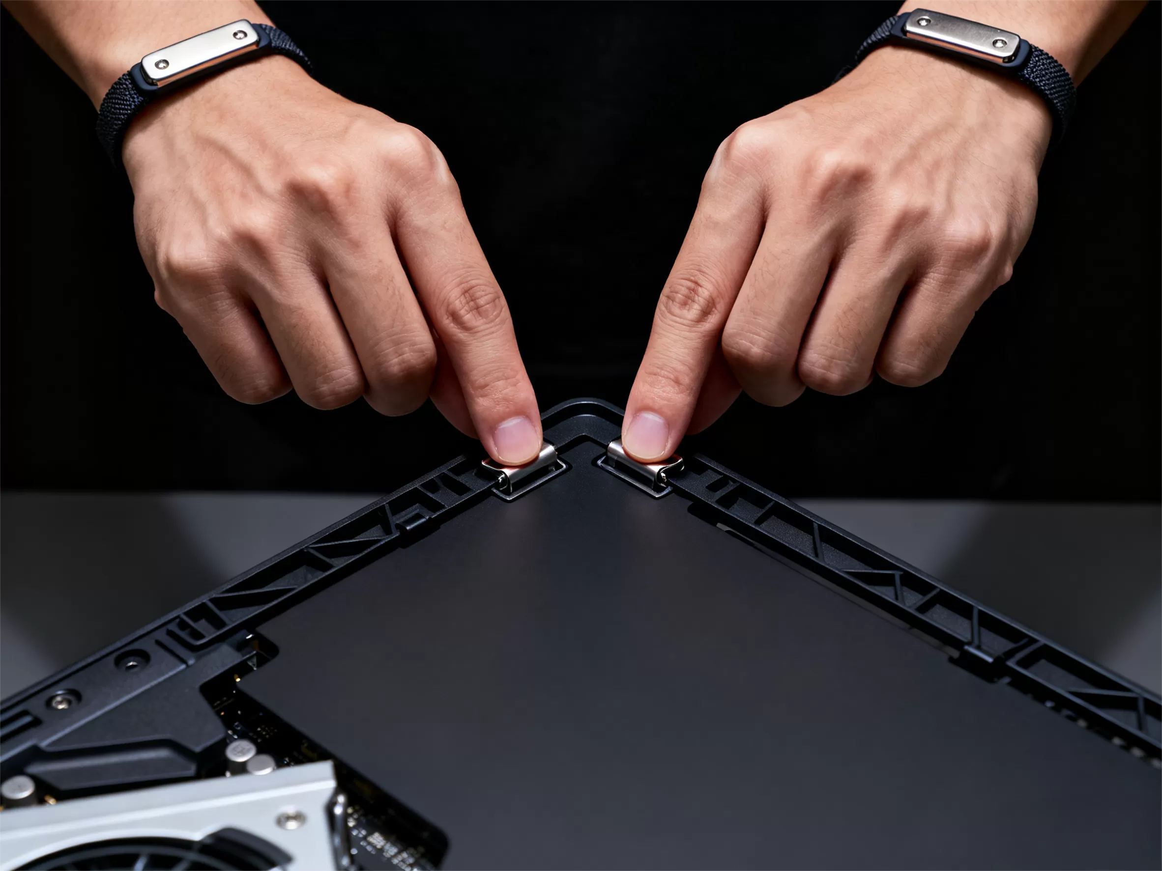 How to Remove the CPU Clip-on Fan for AIO panel PC?